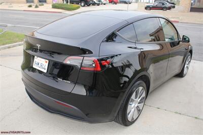 2023 Tesla Model Y - Photo 7 - Rialto, CA 92376-8618