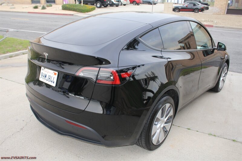 2023 Tesla Model Y - Photo 7 - Rialto, CA 92376-8618