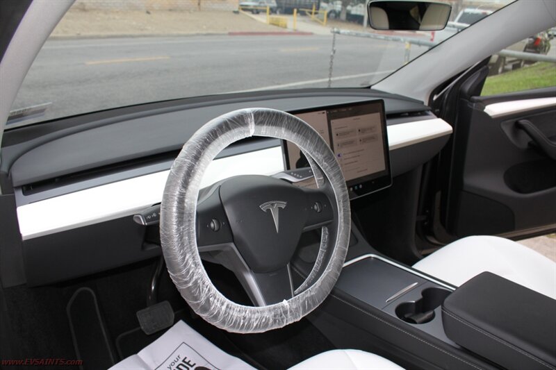 2023 Tesla Model Y - Photo 17 - Rialto, CA 92376-8618