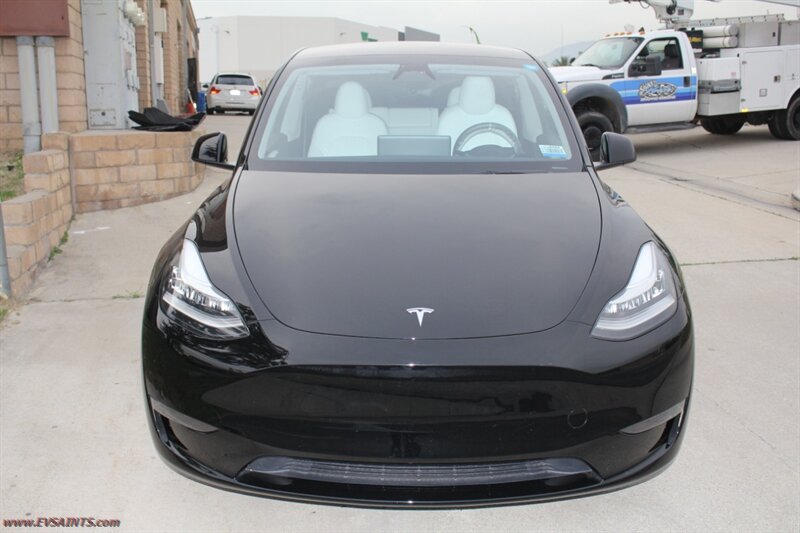 2023 Tesla Model Y - Photo 3 - Rialto, CA 92376-8618