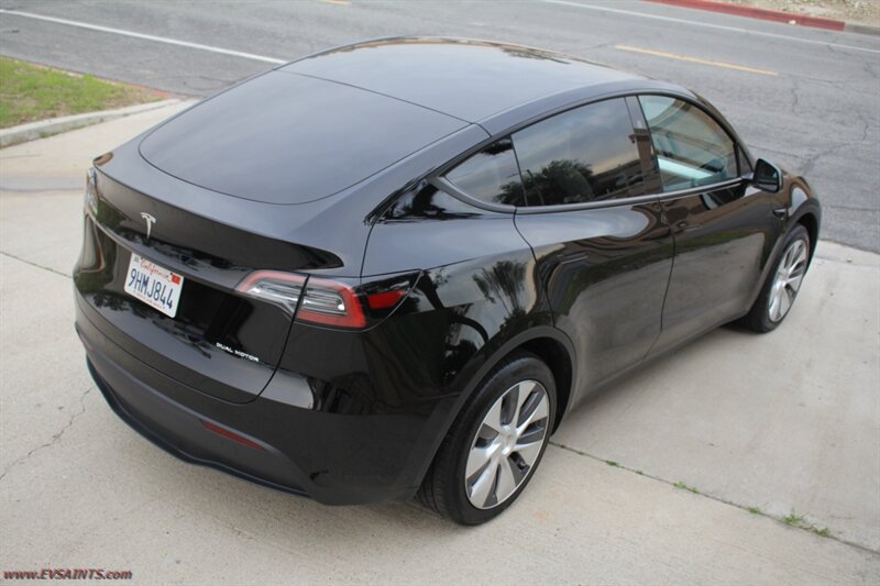 2023 Tesla Model Y - Photo 8 - Rialto, CA 92376-8618