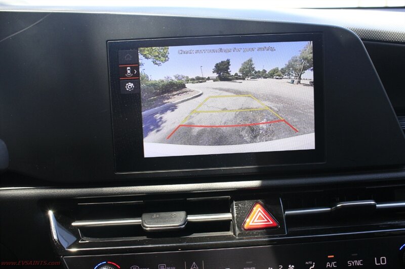 2024 Kia Niro LX We Finance - Photo 19 - Rialto, CA 92376-8618