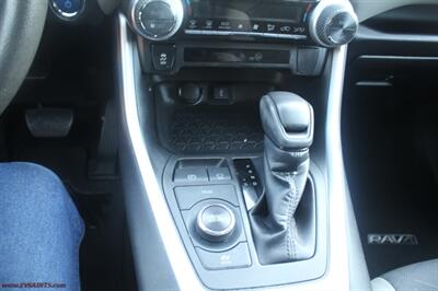 2022 Toyota RAV4 Hybrid XLE  We Finance - Photo 21 - Rialto, CA 92376-8618