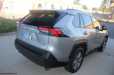2022 Toyota RAV4 Hybrid XLE  We Finance - Photo 7 - Rialto, CA 92376-8618