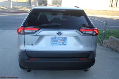 2022 Toyota RAV4 Hybrid XLE  We Finance - Photo 6 - Rialto, CA 92376-8618