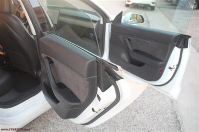 2018 Tesla Model 3 Mid Range We Finance - Photo 12 - Rialto, CA 92376-8618