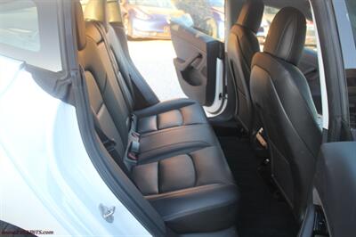 2018 Tesla Model 3 Mid Range We Finance - Photo 13 - Rialto, CA 92376-8618