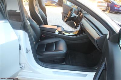 2018 Tesla Model 3 Mid Range We Finance - Photo 14 - Rialto, CA 92376-8618