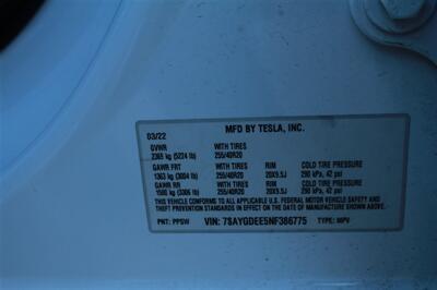 2022 Tesla Model Y Long Range  We Finance - Photo 19 - Rialto, CA 92376-8618