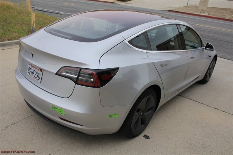2018 Tesla Model 3 Long Range We Finance - Photo 7 - Rialto, CA 92376-8618