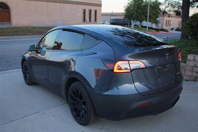 2022 Tesla Model Y Long Range  Warranty *** We Finance - Photo 4 - Rialto, CA 92376-8618