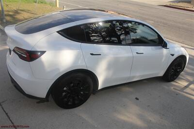 2022 Tesla Model Y Long Range  FSD - DCAP - 7-Seat - Photo 8 - Rialto, CA 92376-8618