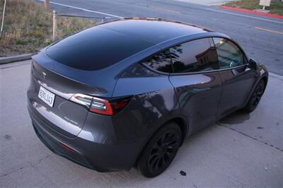 2022 Tesla Model Y Long Range   - Photo 8 - Rialto, CA 92376-8618