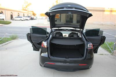 2023 Tesla Model Y Performance All Black Premium - Photo 18 - Rialto, CA 92376-8618