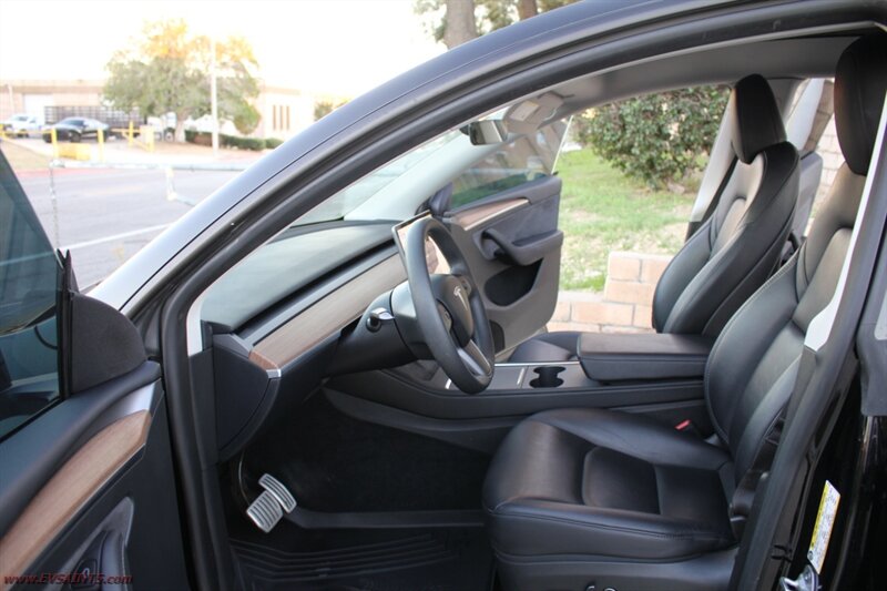 2023 Tesla Model Y Performance All Black Premium - Photo 20 - Rialto, CA 92376-8618