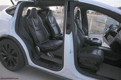 2016 Tesla Model X 90D  We Finance - Photo 14 - Rialto, CA 92376-8618