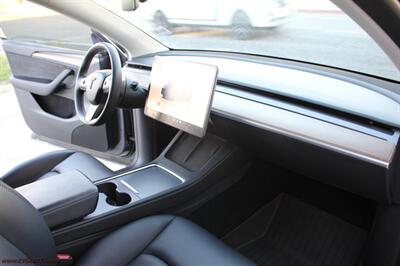 2023 Tesla Model Y Performance  WARRANTY - FINANCING - Photo 16 - Rialto, CA 92376-8618