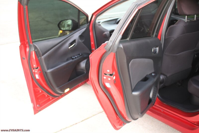 2018 Toyota Prius Two - Photo 7 - Rialto, CA 92376-8618