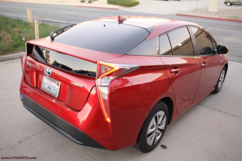 2018 Toyota Prius Two - Photo 3 - Rialto, CA 92376-8618