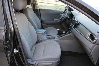 2018 Kia Niro LX - Photo 15 - Rialto, CA 92376-8618