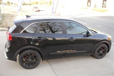 2018 Kia Niro LX - Photo 9 - Rialto, CA 92376-8618