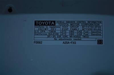 2021 Toyota RAV4 XLE   - Photo 28 - Rialto, CA 92376-8618