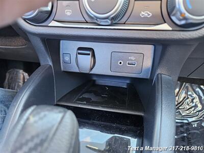 2025 Nissan Versa SV - Photo 19 - Greenwood, IN 46142