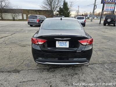 2016 Chrysler 200 Limited   - Photo 4 - Greenwood, IN 46142