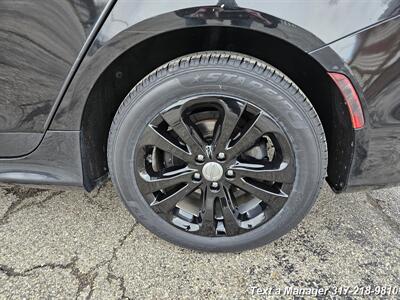 2016 Chrysler 200 Limited   - Photo 28 - Greenwood, IN 46142