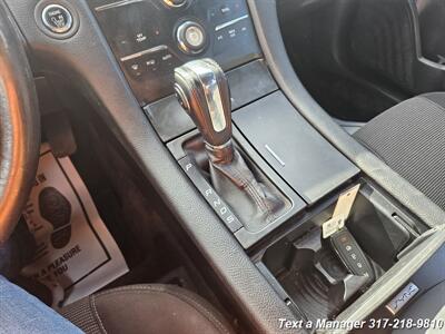 2017 Ford Taurus SEL   - Photo 21 - Greenwood, IN 46142