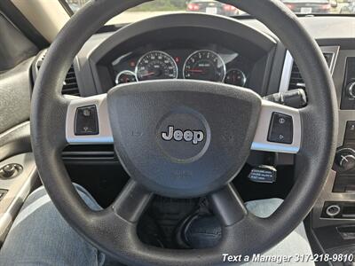 2010 Jeep Grand Cherokee Laredo   - Photo 11 - Greenwood, IN 46142