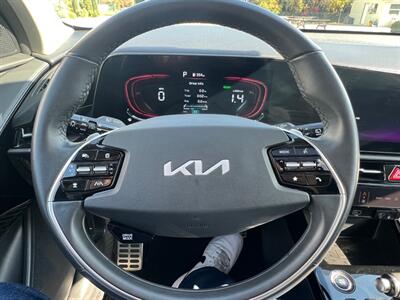 2023 Kia Niro EX Touring - Photo 9 - Rancho Cucamonga, CA 91730