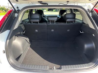 2023 Kia Niro EX Touring - Photo 18 - Rancho Cucamonga, CA 91730