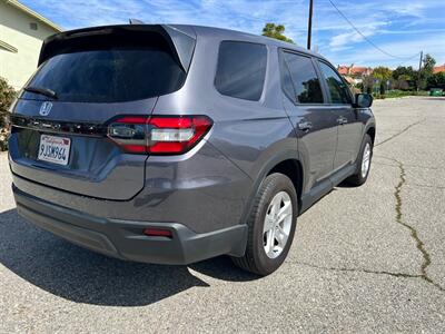 2024 Honda Pilot LX - Photo 7 - Rancho Cucamonga, CA 91730