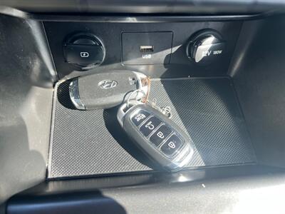 2023 Hyundai KONA SEL - Photo 13 - Rancho Cucamonga, CA 91730