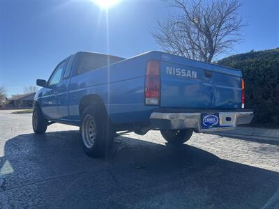 1995 Nissan Truck XE   - Photo 4 - Perryton, TX 79070