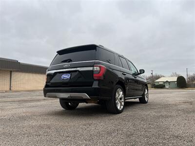 2018 Ford Expedition Limited   - Photo 4 - Perryton, TX 79070