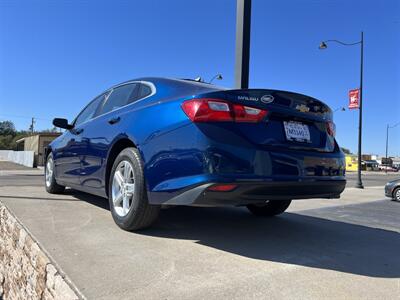 2019 Chevrolet Malibu LS Fleet   - Photo 4 - Perryton, TX 79070