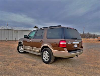 2011 Ford Expedition XLT   - Photo 3 - Perryton, TX 79070