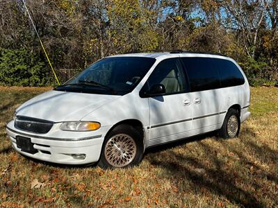 1997 Chrysler Town and Country LXi   - Photo 1 - Lewisville, TX 75057
