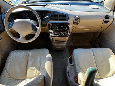 1997 Chrysler Town & Country LXi   - Photo 5 - Lewisville, TX 75057