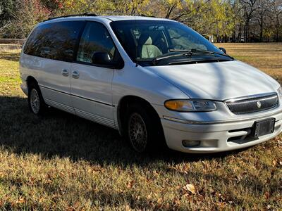 1997 Chrysler Town & Country LXi   - Photo 16 - Lewisville, TX 75057