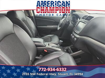2018 Dodge Journey Crossroad   - Photo 15 - Stuart, FL 34994