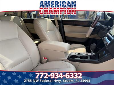 2016 Subaru Outback 2.5i Limited - Photo 12 - Stuart, FL 34994