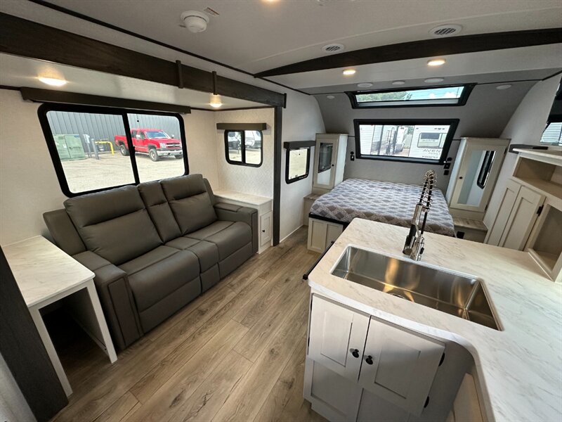 2026 Coachmen Northern Spirit 1943RB - Photo 11 - Goshen, IN 46526