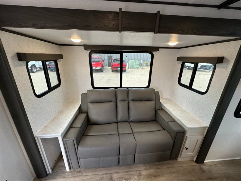 2026 Coachmen Northern Spirit 1943RB - Photo 13 - Goshen, IN 46526