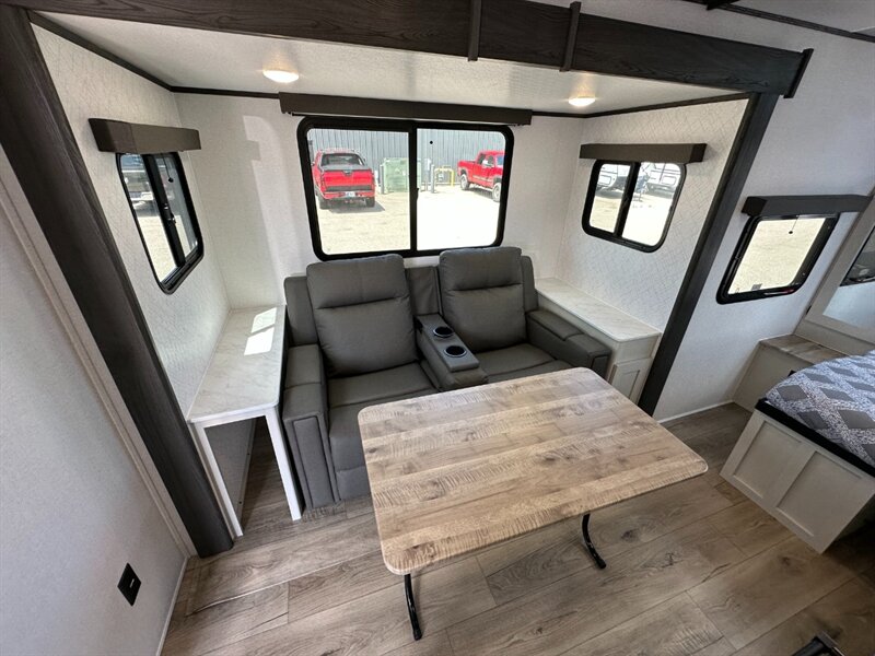 2026 Coachmen Northern Spirit 1943RB - Photo 16 - Goshen, IN 46526