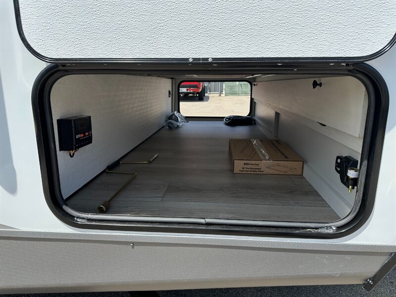 2026 Coachmen Northern Spirit 1943RB - Photo 8 - Goshen, IN 46526