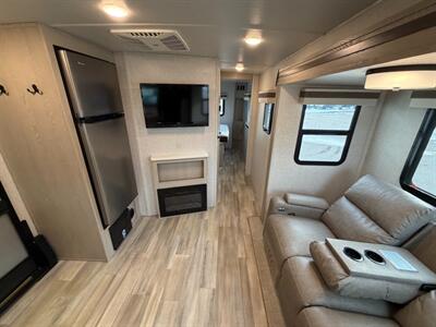 2023 Forest River Rockwood Mini Lite 2506S   - Photo 16 - Goshen, IN 46526