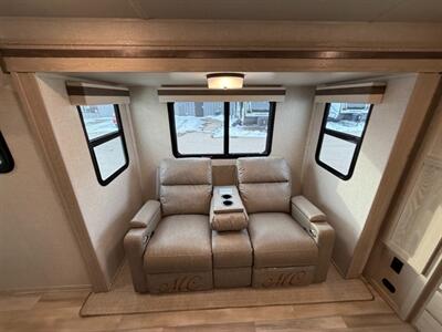 2023 Forest River Rockwood Mini Lite 2506S   - Photo 13 - Goshen, IN 46526